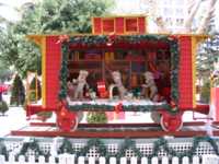 Car in the Lima train with elves transporting presents